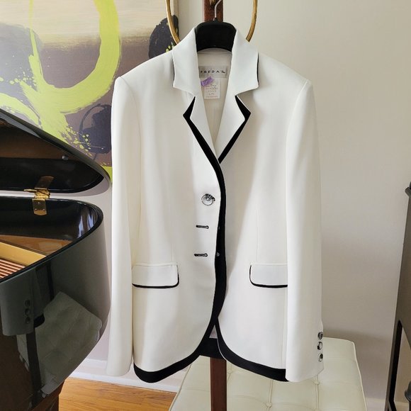 Freda's Off-White and Black Double Lapel Blazer - Picture 1 of 15